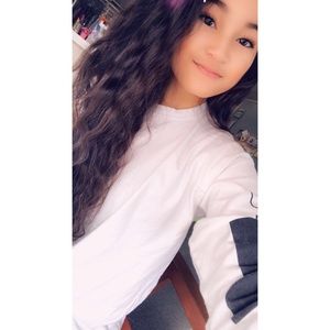 Meet your Posher, Samantha